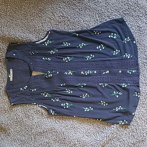 EUC Daniel Rainn Dalenna Croche trim knit top
